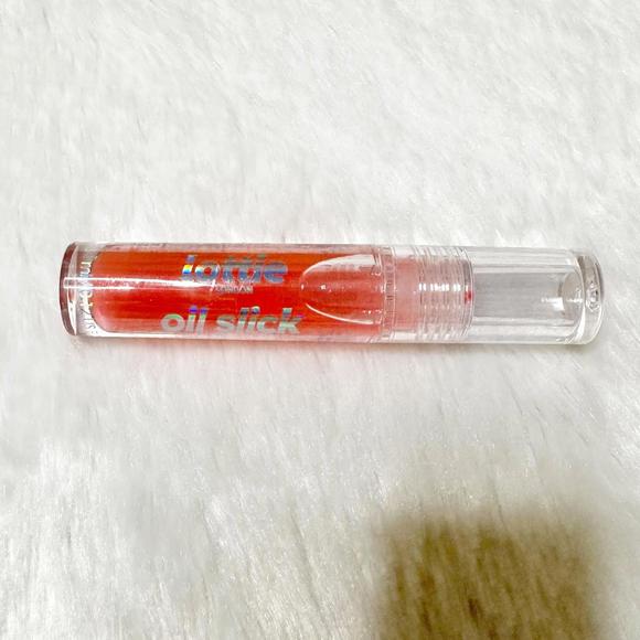 NEW Lottie London Oil Slick Nourishing Lip Oil Peachy Cheeks Full Size 3.8ml - Picture 2 of 10